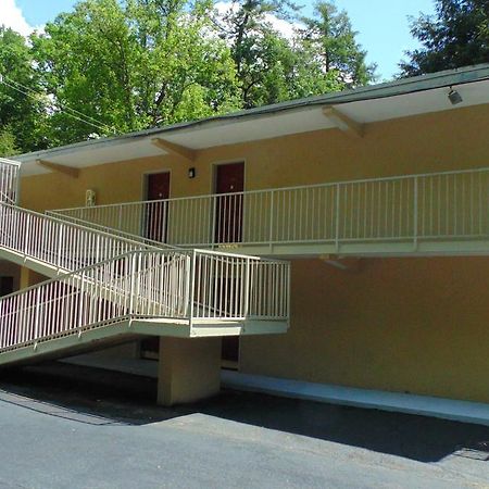 Terrace Inn On The Water Gatlinburg Esterno foto